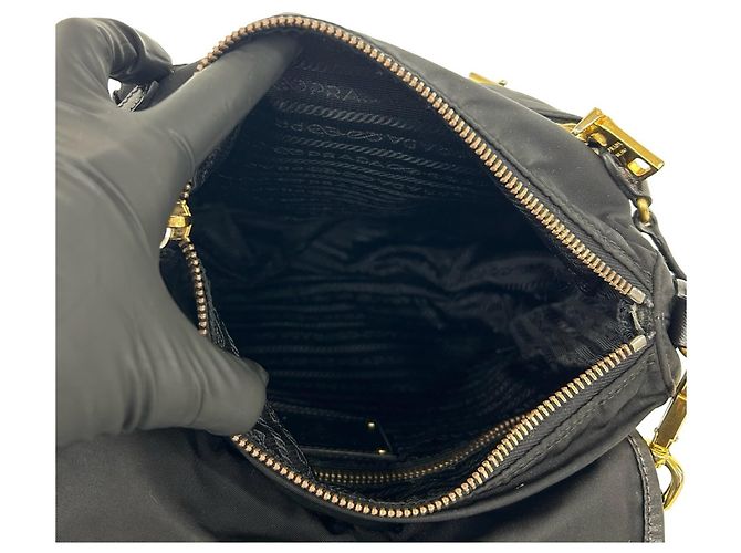 Saffiano Borsa a tracolla Prada in nylon e pelle Nero - vista 9