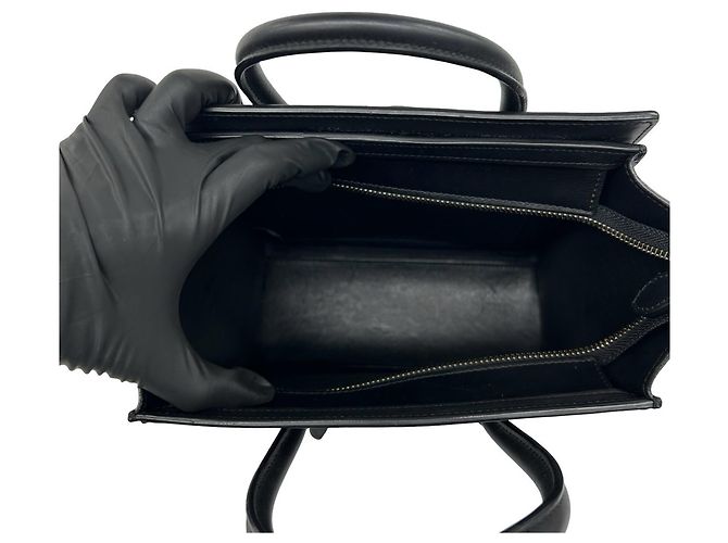 Céline Borsa a tracolla in pelle Celine Luggage Nano Shopper Nero - vista 9