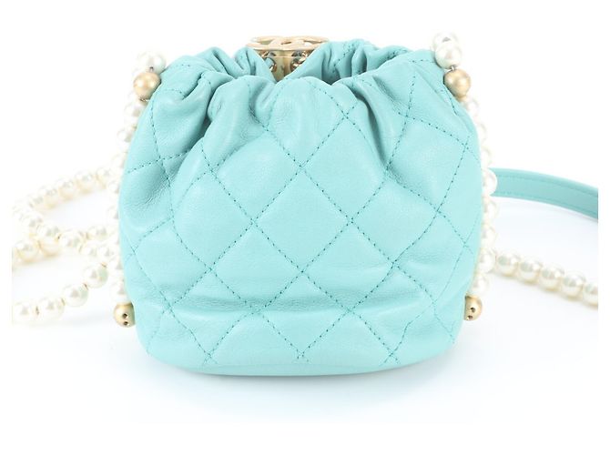 Chanel Matelassé Lammleder Schultertasche mit Perlen Blau - Ansicht 3