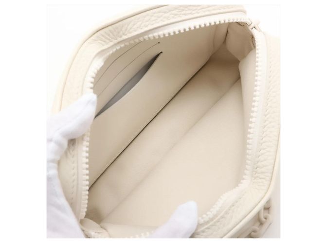 Louis Vuitton Monogram Empreinte Pochette Volga Bianco - vista 5