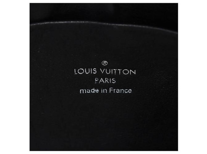 Louis Vuitton Monogram Tribal Pochette Mask GM Castaño - vista 10
