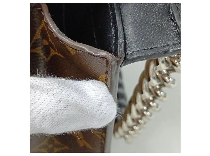 Louis Vuitton Monogram Tribal Pochette Mask GM Castaño - vista 11