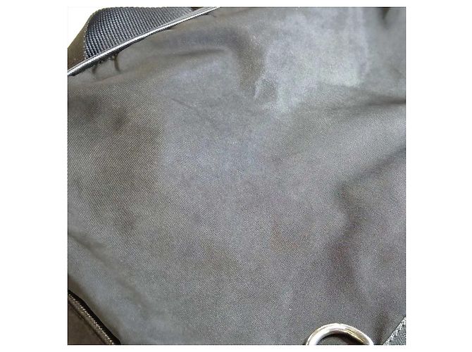 Sac messager Prada en nylon Tessuto avec logo triangle en cuir Noir - vue 10