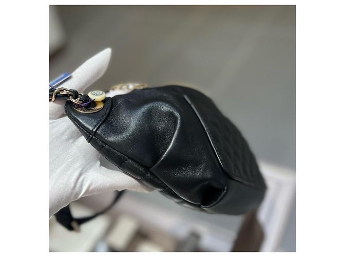 Chanel Borsa Cintura in Pelle Matelassé Nera Nero - vista 5