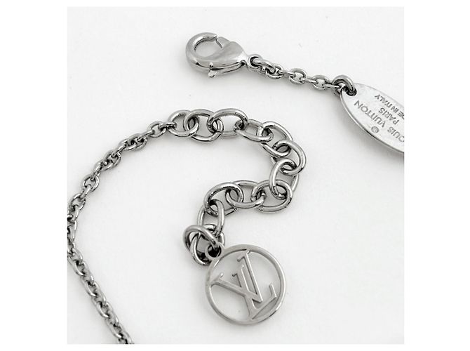 Bracciale Louis Vuitton Essential V Charm Argento - vista 3