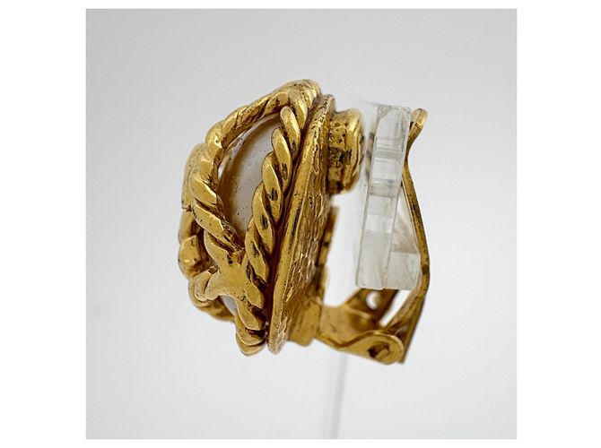 Orecchini a clip Chanel placcati in oro con perle sintetiche Bianco D'oro - vista 2