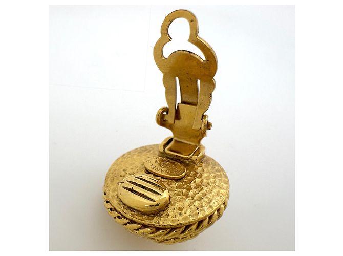 Orecchini a clip Chanel placcati in oro con perle sintetiche Bianco D'oro - vista 3