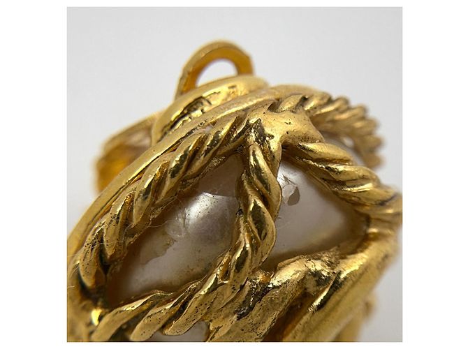 Orecchini a clip Chanel placcati in oro con perle sintetiche Bianco D'oro - vista 4