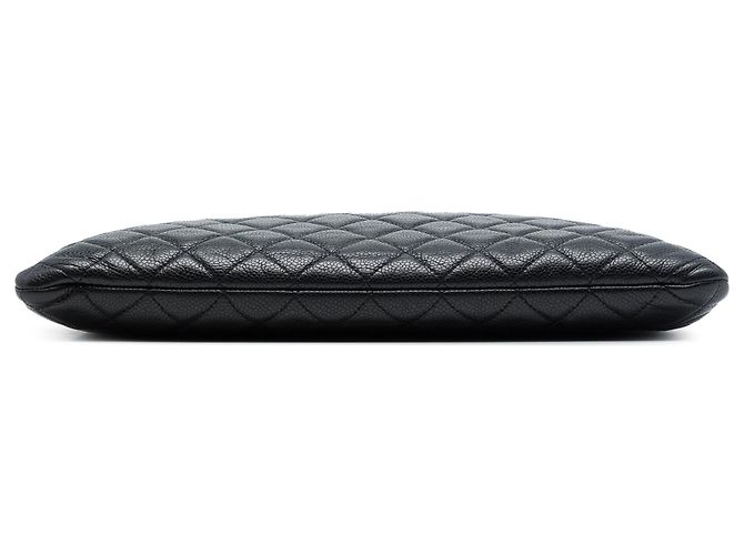 Clutch Chanel Black Large Quilted Caviar O Case Nero - vista 3