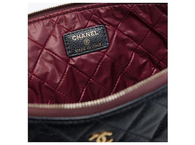 Clutch Chanel Black Large Quilted Caviar O Case Nero - vista 5