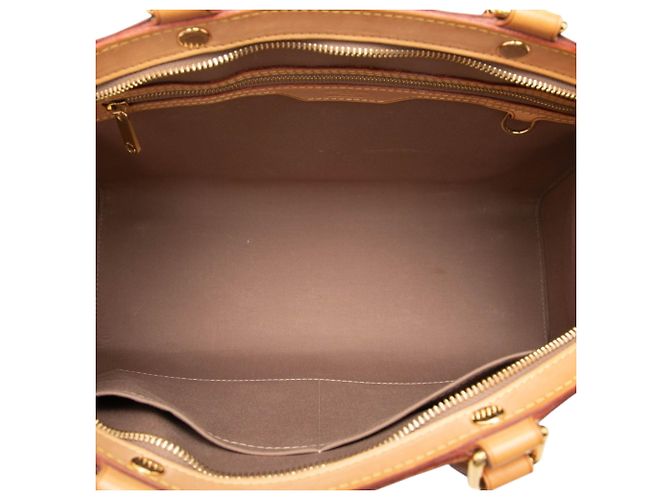 Louis Vuitton Beige Monogram Vernis Brea GM - vista 4