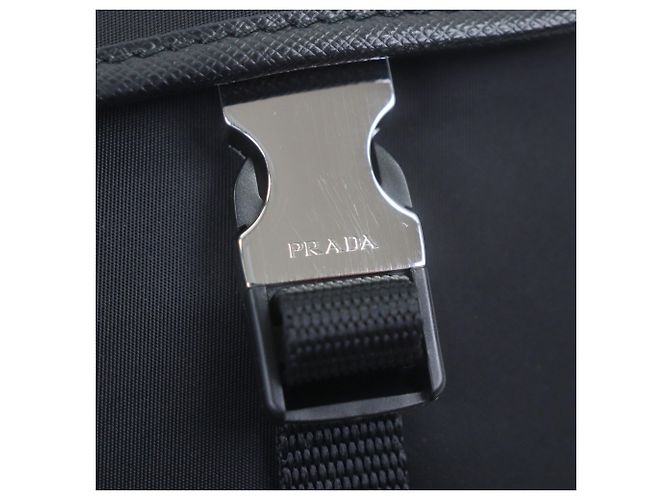 Custodia per smartphone Prada in Re-Nylon e Saffiano nero - vista 9