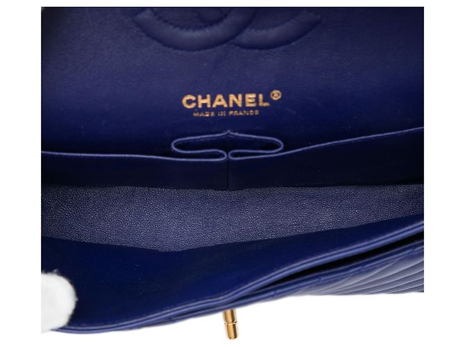 Chanel Blue Medium Classic Chevron Lambskin Double Flap - vista 4