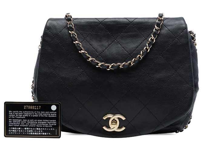Chanel Black CC Quilted Calfskin Chain Around Saddle Flap Nero - vista 7