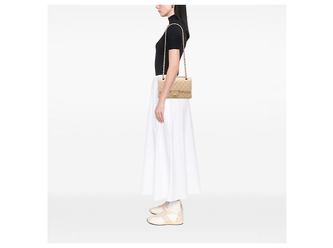 Chanel Beige Medium Classic Lambskin Double Flap - vista 5