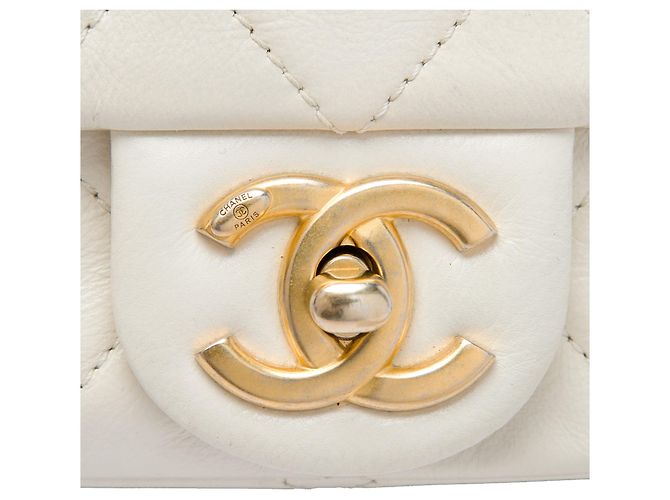 Chanel Mini Quilted Calfskin Crystal Pearls Chain Flap Bianco - vista 5