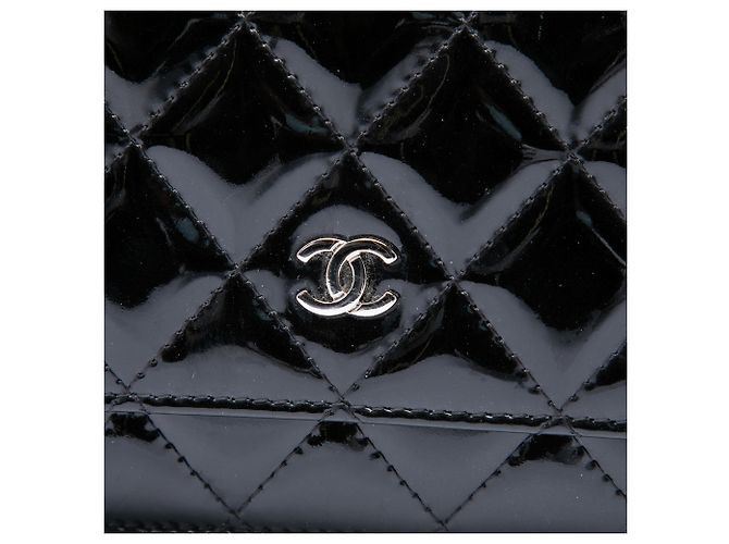 Wallet On Chain Portafoglio con catena Chanel Black CC Quilted Patent Nero - vista 5