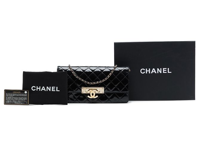 Chanel Black Quilted Patent Golden Class East West Wallet on Chain Nero - vista 7