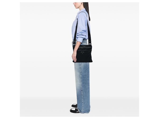 Borsa a tracolla Prada in Tessuto nera con zip Nero - vista 6