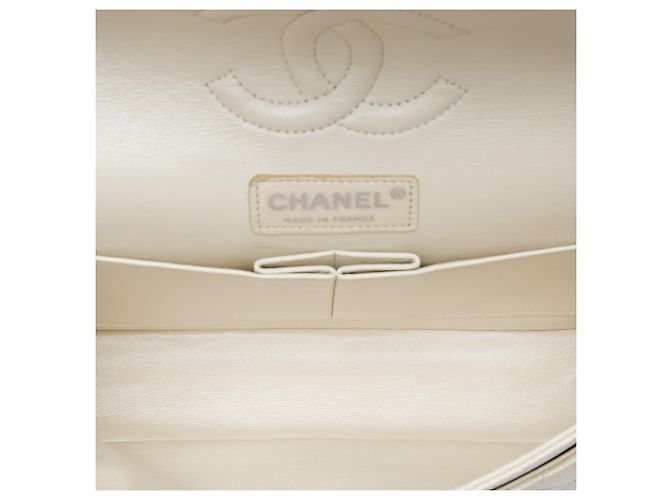 Chanel White Medium Classic Iridescent Caviar Double Flap Bianco Crudo - vista 4