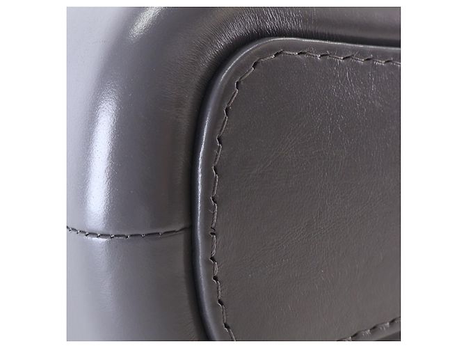 Chanel Gabrielle Hobo Small aus gestepptem grauem Kalbsleder Braun Anthrazitgrau - Ansicht 12