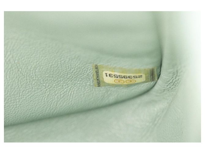 Mademoiselle Borsa Chanel 2.55 Classic Flap Verde Menta Lambskin Medium Verde chiaro - vista 19
