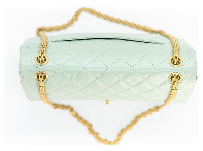 Mademoiselle Borsa Chanel 2.55 Classic Flap Verde Menta Lambskin Medium Verde chiaro - vista 7