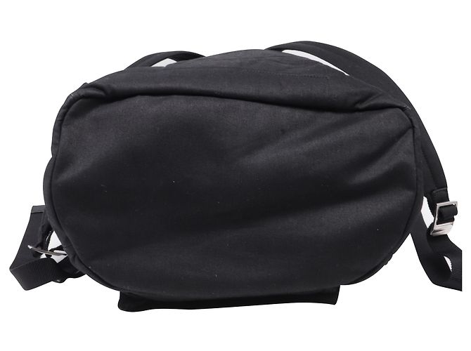 Yves Saint Laurent Zaino Saint Laurent Noe Patched in cotone nero - vista 5
