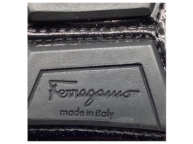 Salvatore Ferragamo Mocassini Ferragamo in pelle verniciata nera Nero - vista 6