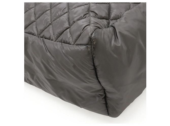 Borsa Tote Chanel Coco Cocoon in nylon e pelle Marrone - vista 3