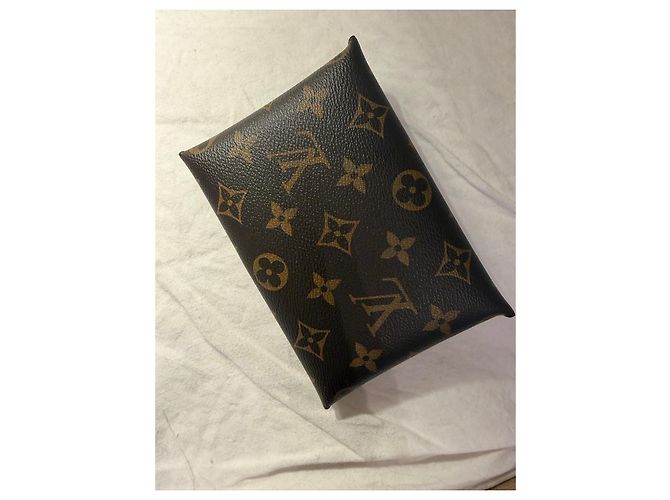 Petite Malle Louis Vuitton Kirigami Pochette Monogram Canvas Limited Edition Petula Braun Weiß Golden Monogramm - Ansicht 4