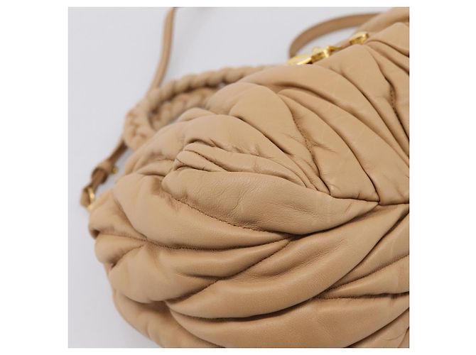 Borsa a mano Miu Miu Matelassé in pelle 2way Beige Gold Auth 196973V D'oro - vista 16