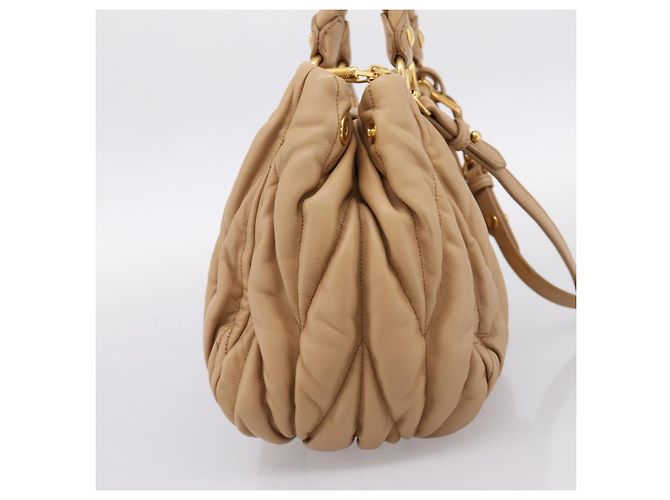 Borsa a mano Miu Miu Matelassé in pelle 2way Beige Gold Auth 196973V D'oro - vista 3