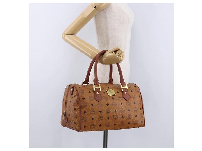 Borsa Boston MCM Vicetos Logogram PVC Leather Brown Gold Auth 200899 Marrone D'oro - vista 26