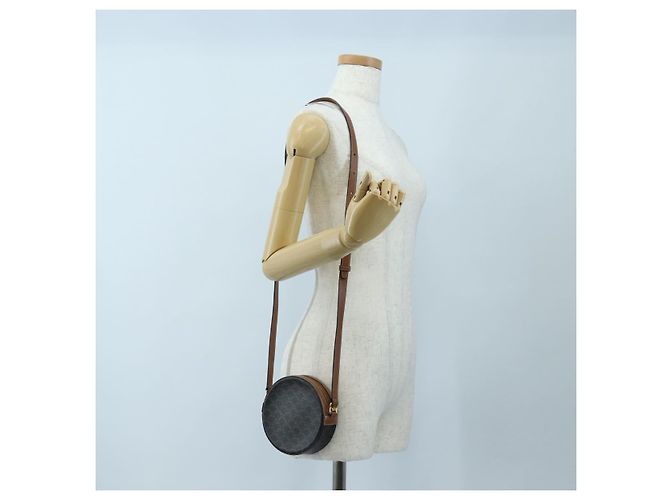 Céline Borsa a Tracolla Rotonda CELINE Triomphe PVC Nero Oro Auth 199654M D'oro - vista 28