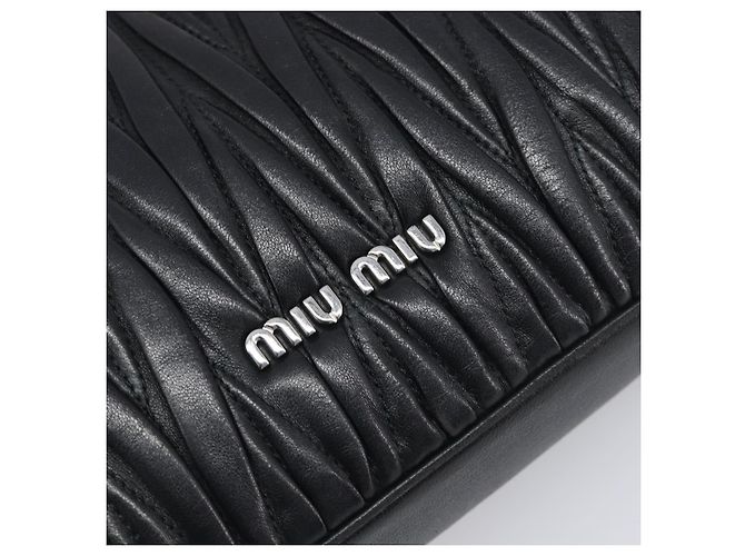 Borsa a tracolla Miu Miu Matelassé con catena in pelle nera e argento Auth 199113A Nero - vista 18