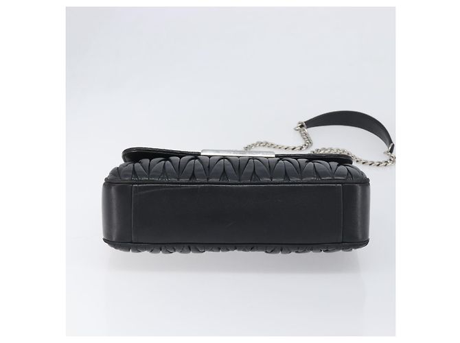 Borsa a tracolla Miu Miu Matelassé con catena in pelle nera e argento Auth 199113A Nero - vista 5