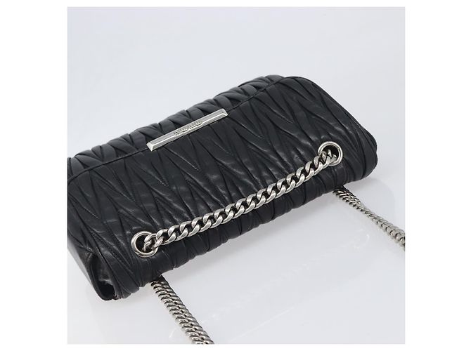 Borsa a tracolla Miu Miu Matelassé con catena in pelle nera e argento Auth 199113A Nero - vista 6