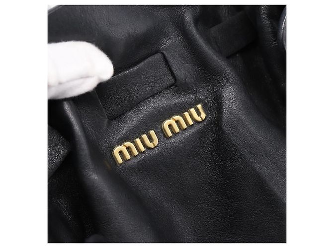 Borsa a tracolla Miu Miu in pelle nera e oro Auth yk20875M Nero - vista 17