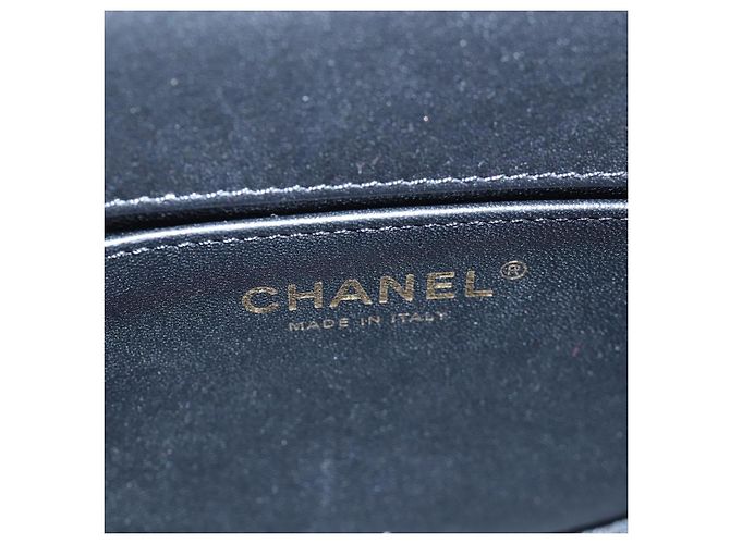 Borsa a Tracolla con Catena CHANEL Boy Chanel Pelle d'Agnello Nero Oro CC Auth BA14817SAM - vista 21