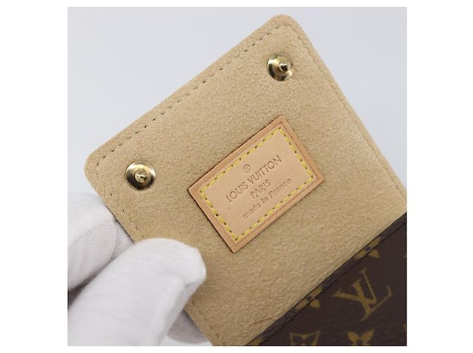 LOUIS VUITTON Monogram Accessory Case LV Auth 198562A - view 19