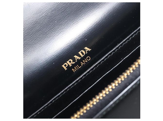 Borsa a tracolla con catena PRADA in pelle nera e oro Auth 199037SAM Nero D'oro - vista 19