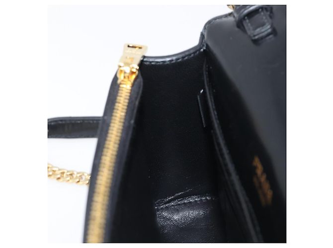 Borsa a tracolla con catena PRADA in pelle nera e oro Auth 199037SAM Nero D'oro - vista 21