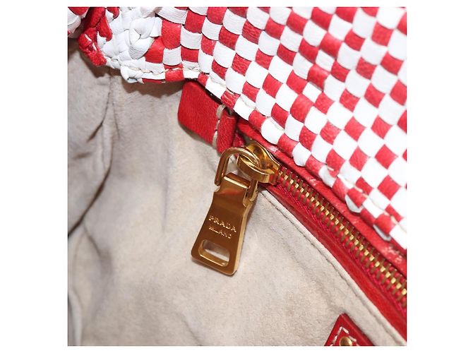 Borsa a tracolla PRADA in pelle Bianco Rosso Auth 196589A - vista 23