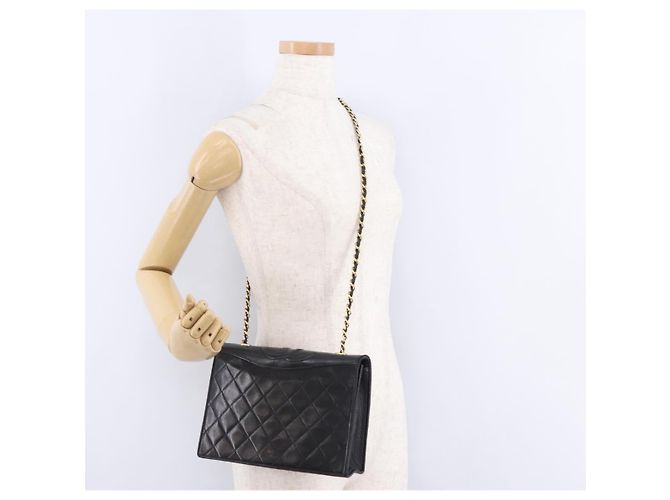 Borsa a tracolla CHANEL Matelasse con catena in pelle d'agnello nera e oro CC Auth 199673V Nero D'oro - vista 22