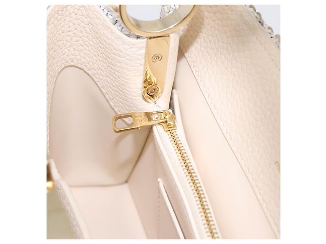 Borsa a mano LOUIS VUITTON Capucine in tweed Ivory LV Auth 198671SAM Crudo - vista 22