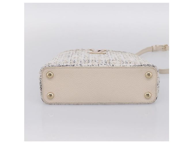 Borsa a mano LOUIS VUITTON Capucine in tweed Ivory LV Auth 198671SAM Crudo - vista 5