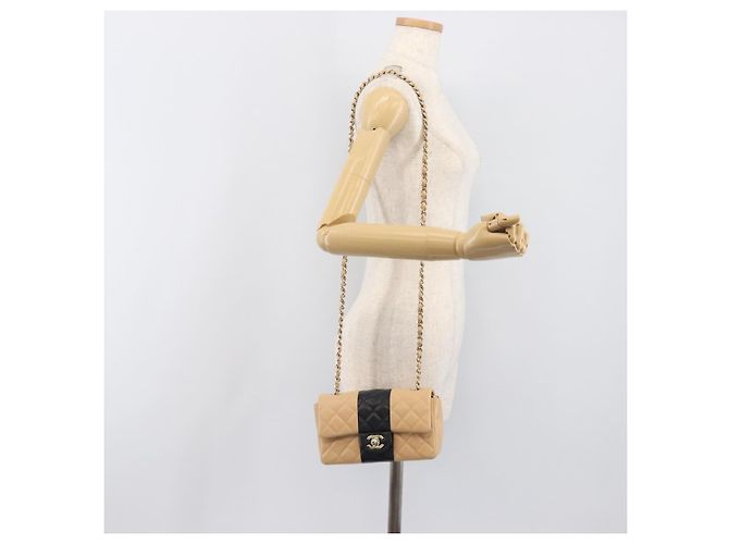 Sac à épaule Mini Matelassé avec chaîne CHANEL Cuir Agneau Beige Or CC Auth 198755SAM Doré - vue 29