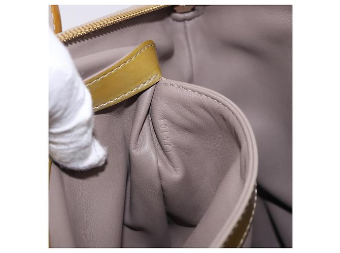 LOUIS VUITTON Monogram Bouclette Lockit Hand Bag Gris M40601 LV Auth 197648A Grigio - vista 12