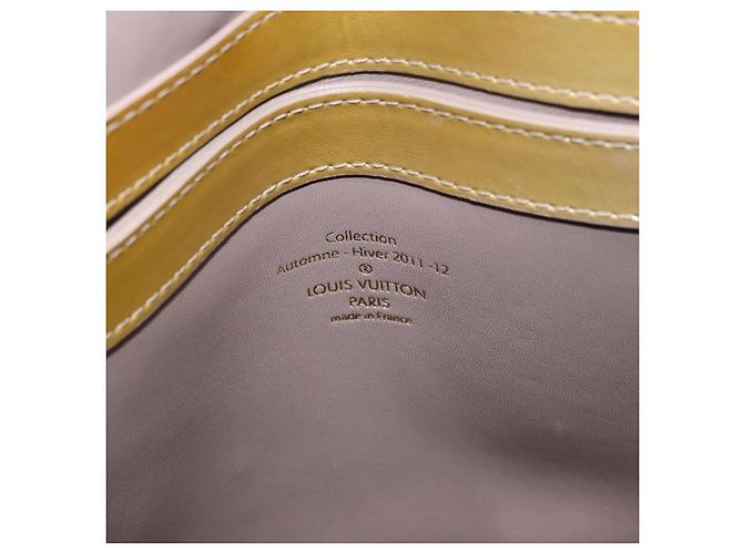 LOUIS VUITTON Monogram Bouclette Lockit Hand Bag Gris M40601 LV Auth 197648A Grigio - vista 24